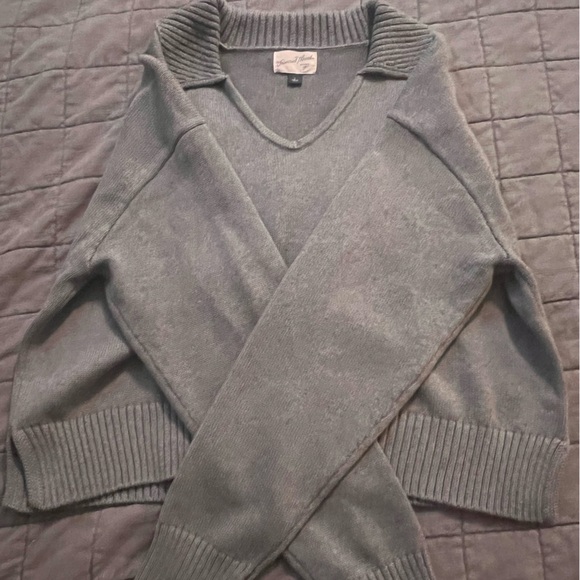 Universal Thread Charcoal V-neck Pullover Sweater - Picture 5 of 5